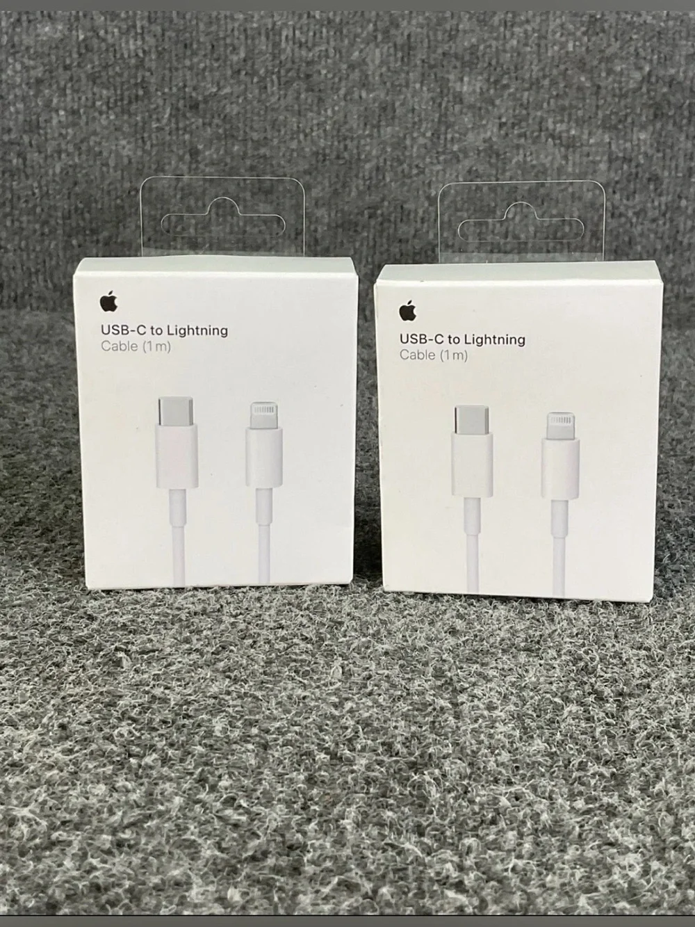 Apple USB-C 20W Power Adapter + USB-C to Lightning Cable - White